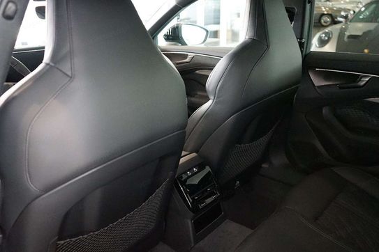 Audi A6 TDI quattro S line Avant