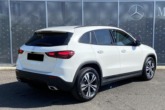 Mercedes GLA 200  Progressive