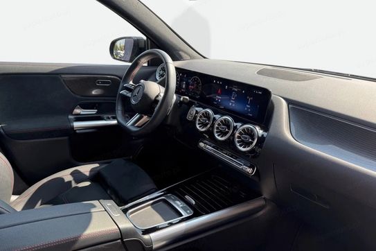 Mercedes GLA 200 AMG Line