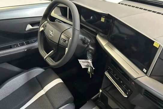 Opel Frontera GS 1.2 T mHEV  eDTC6