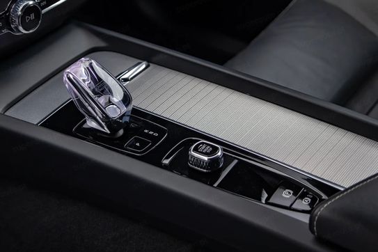 Volvo XC60 B4 D AWD Plus Dark