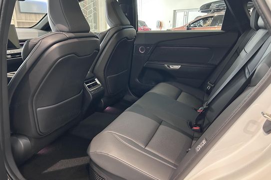 Lexus ES 300h Prestige AWD