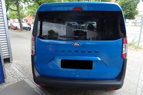 Ford Tourneo Courier Titanium A7