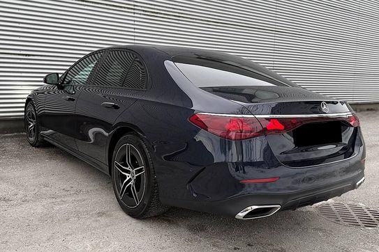 Mercedes Klasa E 220 d 4-Matic AMG