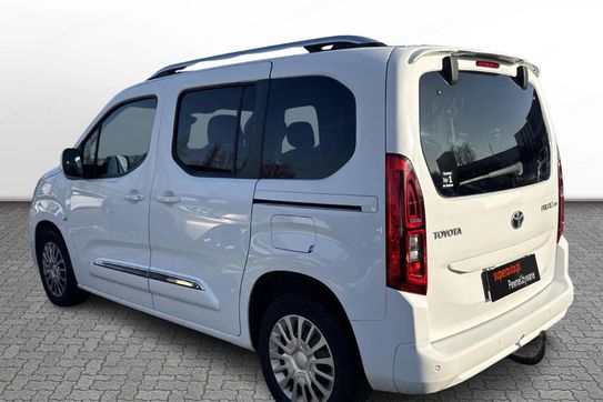 Toyota Proace City Verso 1.5 D-4D Family