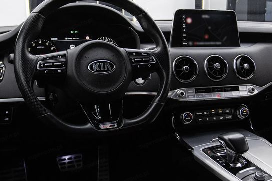 Kia Stinger 2.0 T-GDI GT Line
