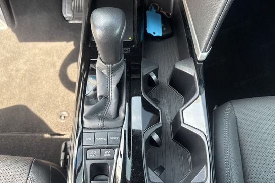 Toyota Camry 2.5 Hybrid Dynamic Force Comfort e-CVT