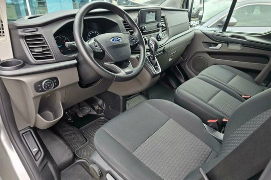 Ford Transit Custom L2H1 AT