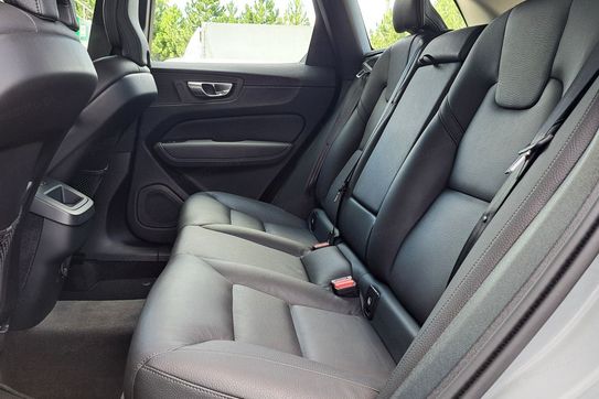 Volvo XC60 B5 B AWD Plus Bright