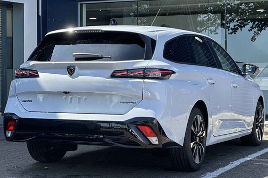 Peugeot 308 Allure EAT8 1.5 BlueHDi