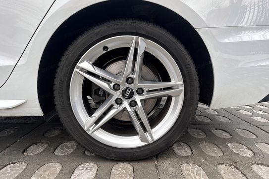 Audi A4 35 TFSI Advanced