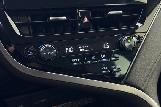 Toyota Camry 2.5 Hybrid Executive