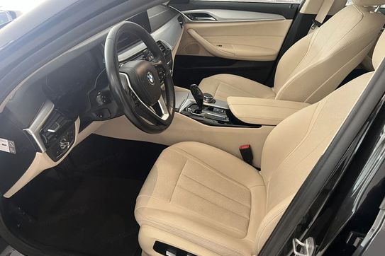 BMW Seria 5 520d mHEV aut