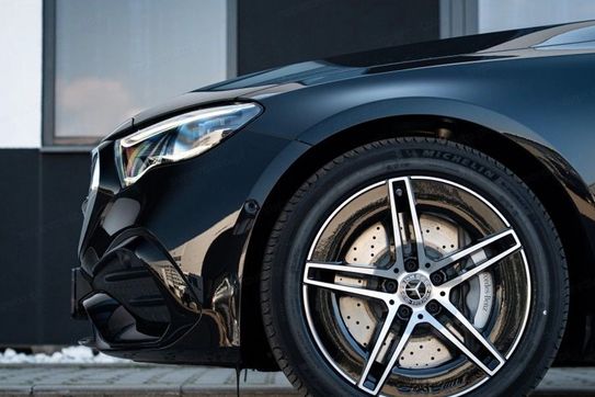 Mercedes Klasa E 220 d  4-Matic AMG