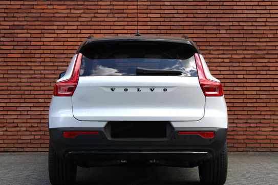 Volvo XC40 B4 Ultra Black Edition