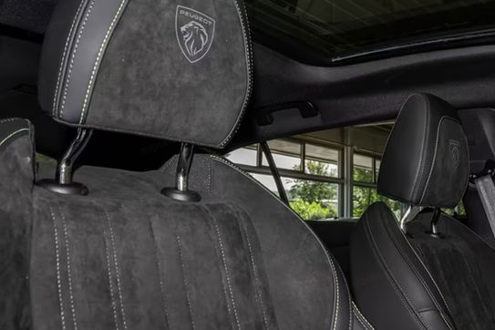 Peugeot 408 GT Exclusive S&S 1.2 mHEV  e-DSC6