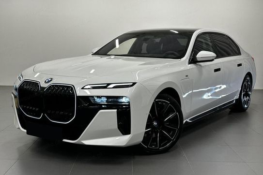 BMW Seria 7 750e xDrive M Sport