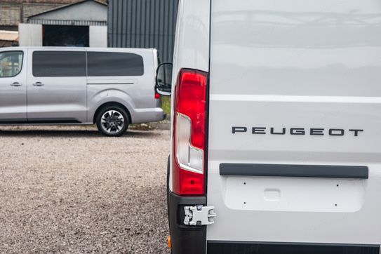 Peugeot Boxer L4H2 Zabudowa Brygadowa AT8
