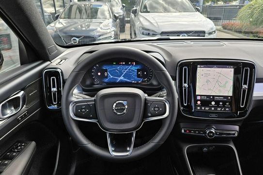 Volvo XC40 B3 Ultra Black aut