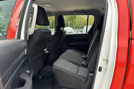 Toyota HiLux 2.4 d-4D Double Cab Dlx 4X4