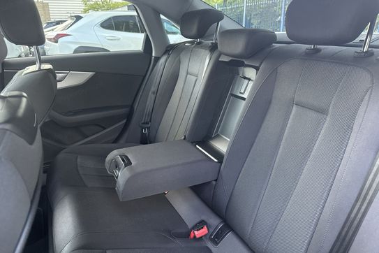 Audi A4 35 TFSI