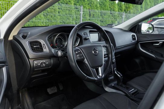 Volvo V40 T3 Drive-e Momentum