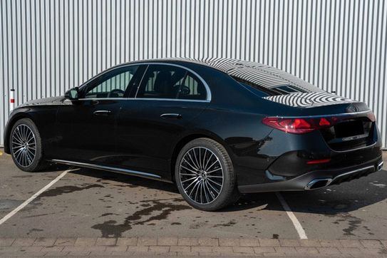 Mercedes Klasa E 300 e 4-Matic AMG