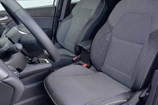 Renault Captur TCe Techno EDC
