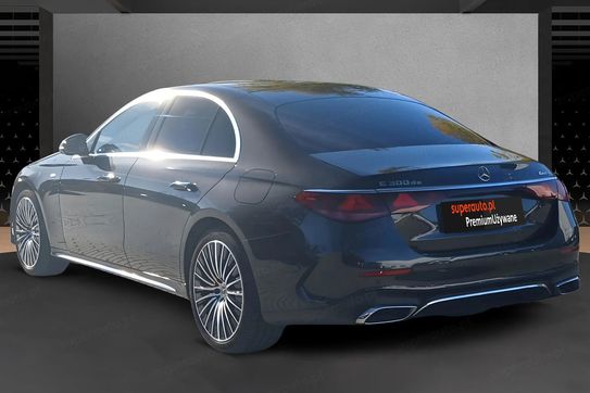Mercedes Klasa E 300 de PHEV 4-Matic AMG Line