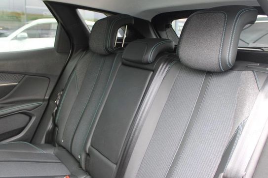 Peugeot 3008 1.5 BlueHDi Allure