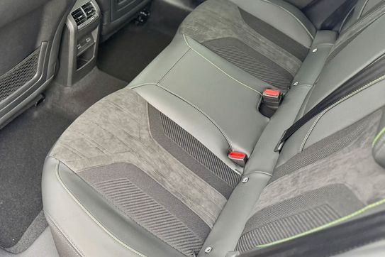 Peugeot 408 GT S&S e-DCS6 1.2 PureTech mHEV