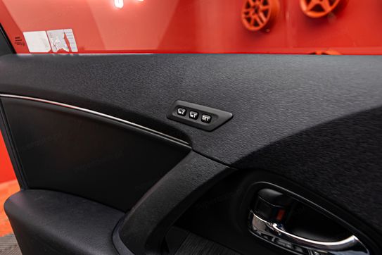 Toyota Avensis 2.0 Premium CVT