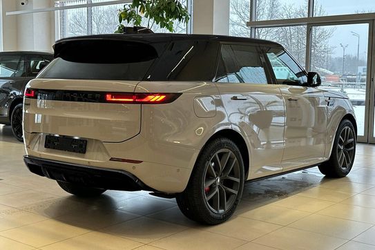 Land Rover Range Rover Sport D300 Dynamic SE