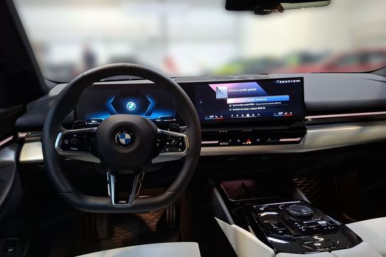 BMW Seria 5 520d M Sport