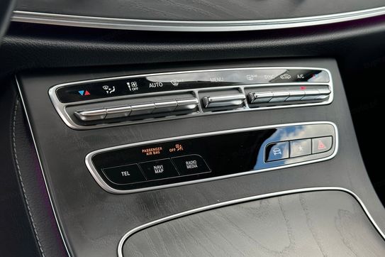 Mercedes E Klasa 220 d 4MATIC Avantgarde