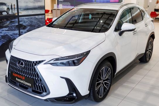 Lexus NX 450h Omotenashi AWD