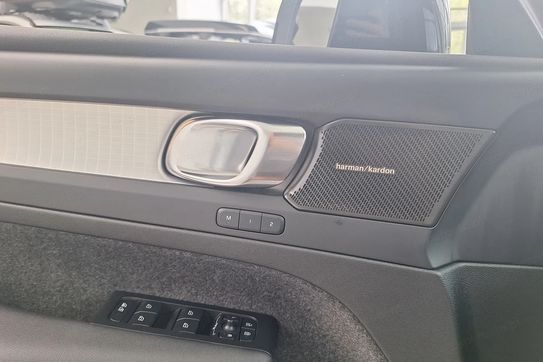 Volvo XC40 B3 Plus Dark
