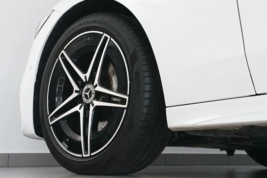 Mercedes Klasa C 300 mHEV 4-Matic AMG