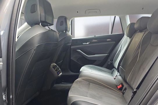 Volkswagen Passat 1.5 TSI  DSG