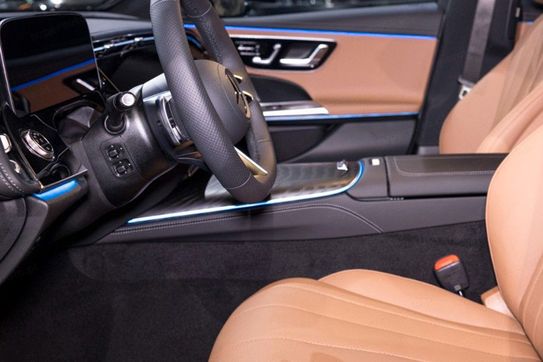 Mercedes Klasa E 200  4-Matic AMG