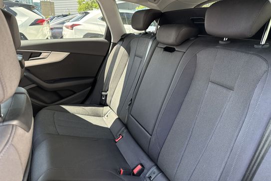Audi A4 35 TFSI Advanced