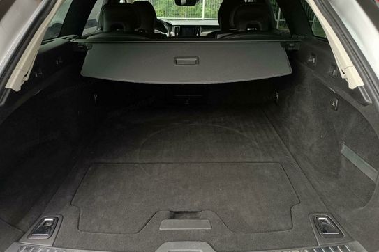 Volvo V90 B5 D AWD Momentum Pro aut Cross Country