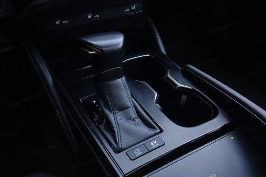 Lexus ES 300H Business Edition