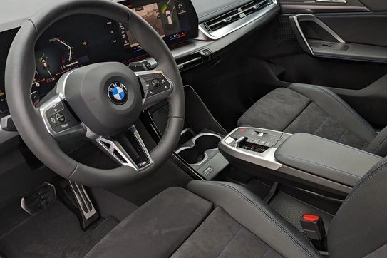 BMW iX1 xDrive30 66.5kWh M Sport