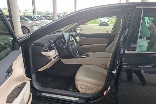 Toyota Camry 2.5 Hybrid Executive CVT