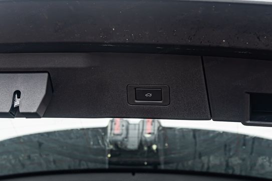 Omoda 9 1.5 Super Hybrid Exclusive AWD