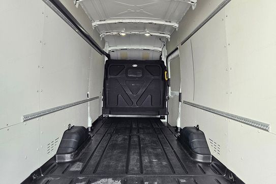 Ford Transit L4H3
