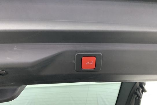 Peugeot 3008 GT 1.2 mHEV e-DCS6