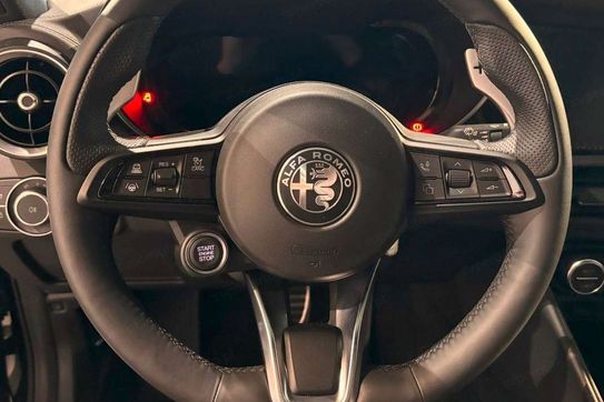 Alfa Romeo Giulia 2.0 Turbo Veloce Q4