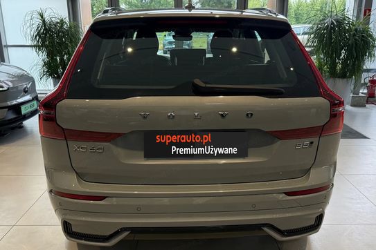 Volvo XC60 B5 B AWD Plus Dark